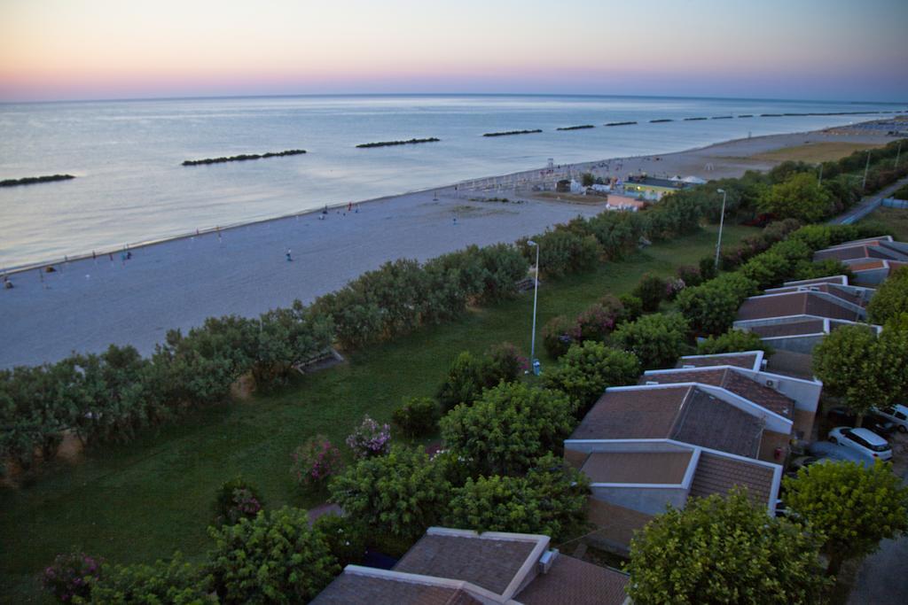 Residence Casabianca Porto San Giorgio Exterior foto